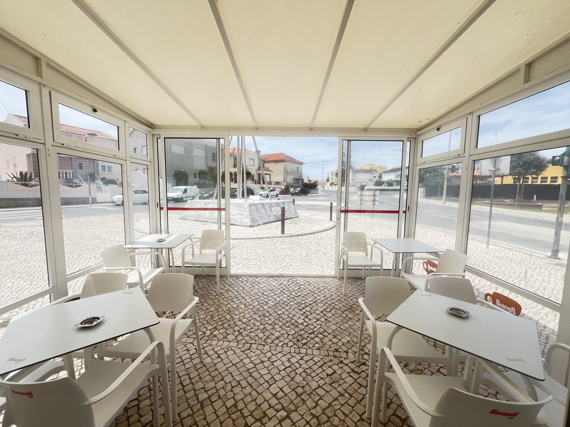 Excelente Oportunidade de Negócio no Centro de Peniche