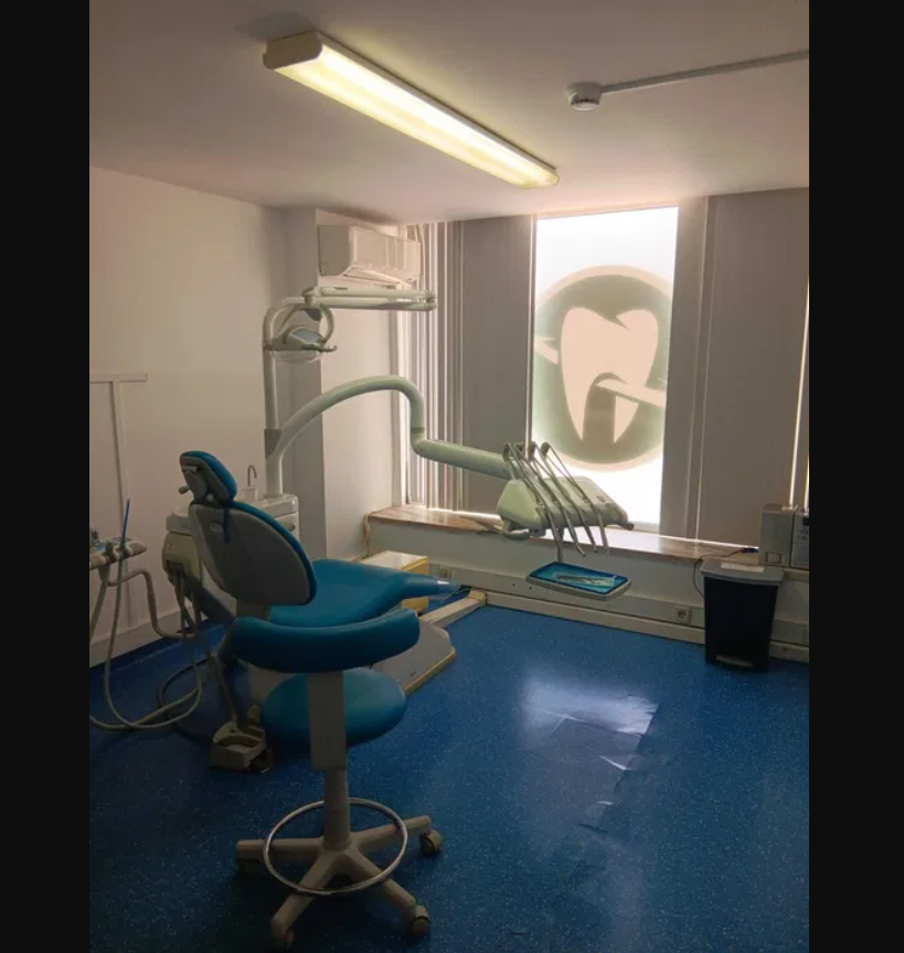 Trespasse de clinica médica e dentária Amadora