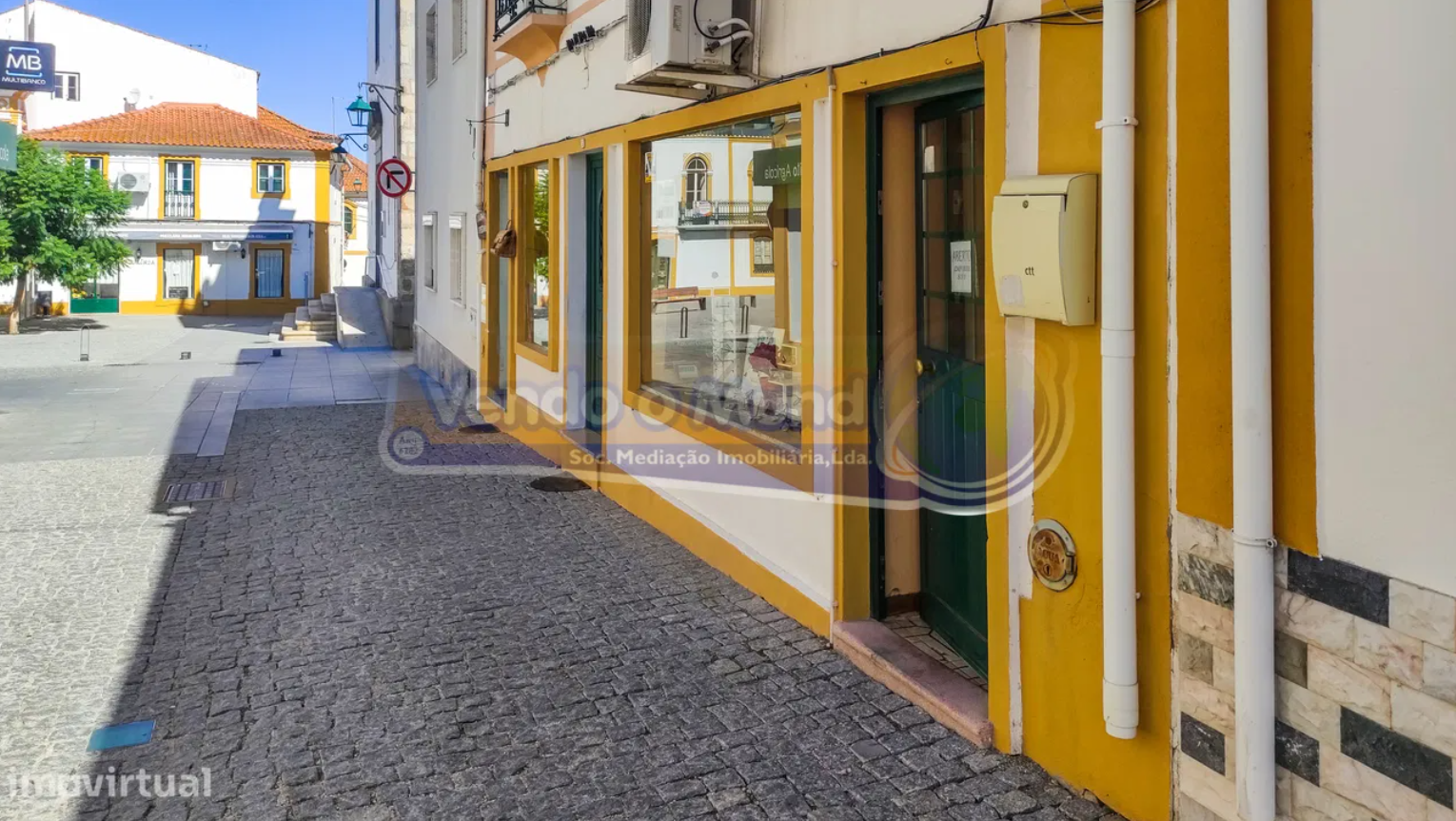 Loja em Mora