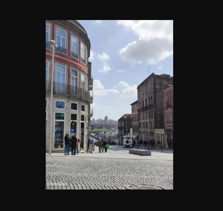 Loja Única para restauração junto Ponte D. Luís