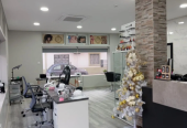 Oportunidade Única! Loja com Salão Cabeleireiro, Equipado