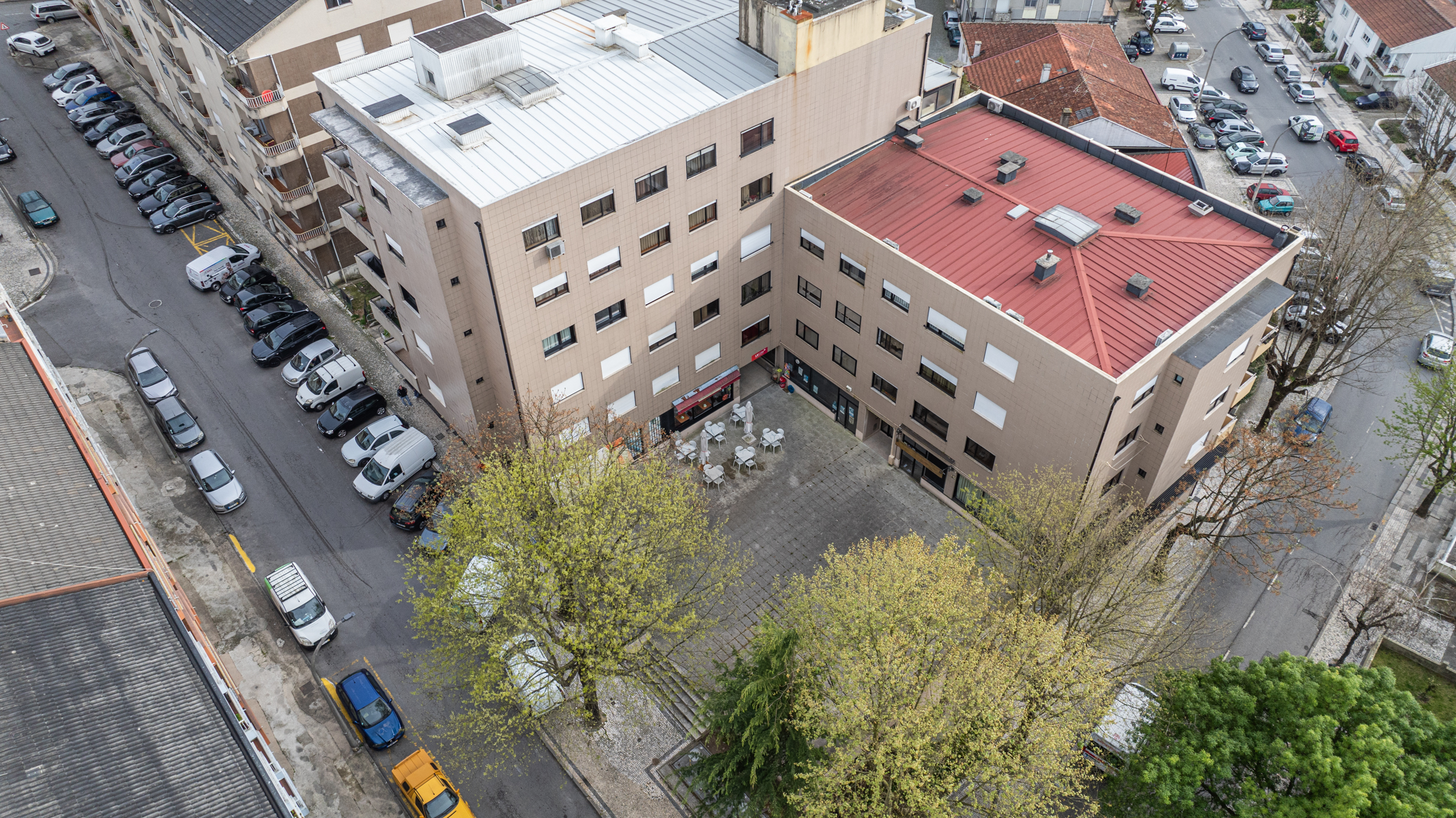 Café/Snack-bar em Braga com localização privilegiada e Esplanada